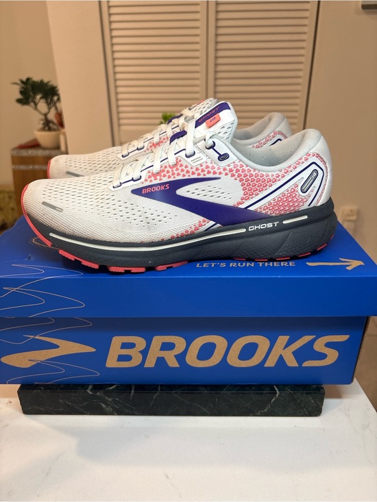 Brooks Shoes - Brooks Ghost 14 Women’s running shoes, size 10